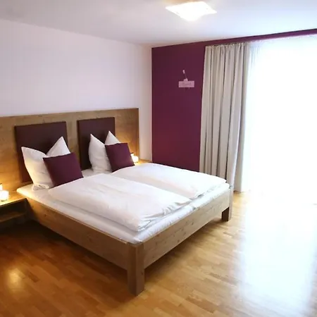 Rothweinhotel
