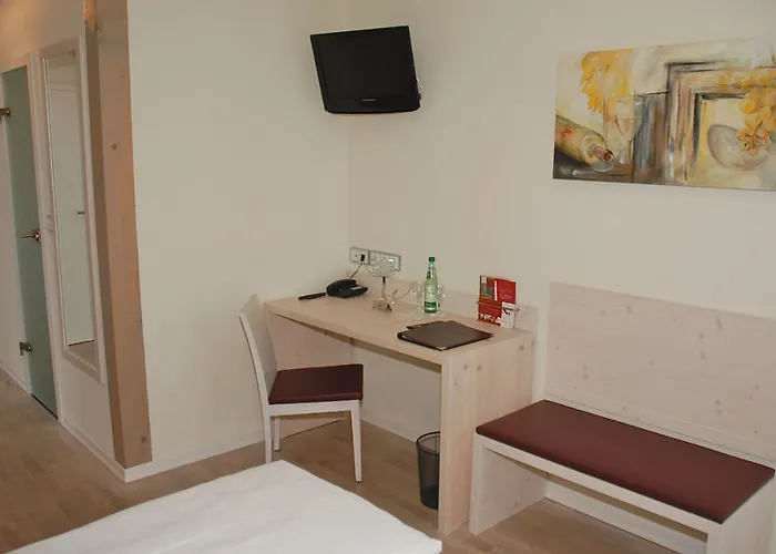 Rothweinhotel Hotell 3*