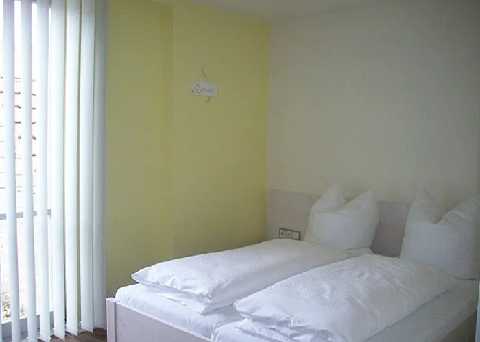 Rothweinhotel Hotell Wiesenbronn
