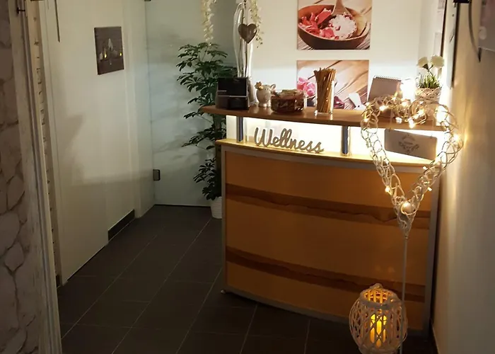 Rothweinhotel Hotell Wiesenbronn