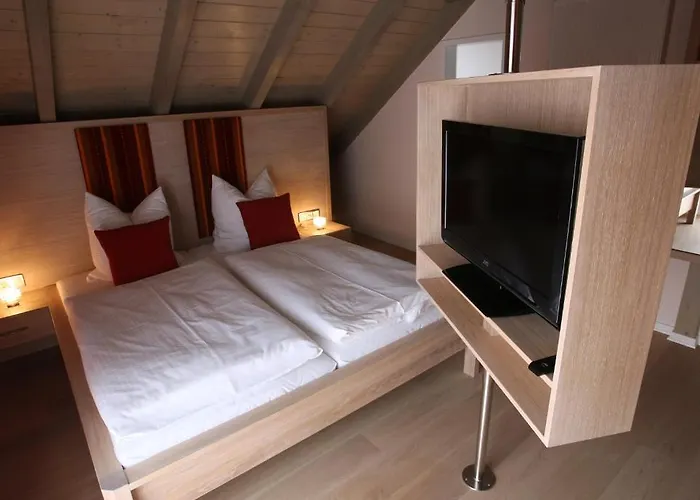 Rothweinhotel Hotell
