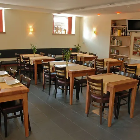 Rothweinhotel Wiesenbronn