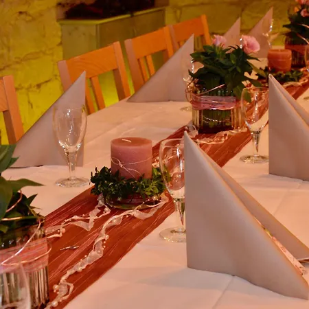 Rothweinhotel Hotel Wiesenbronn