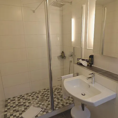 Rothweinhotel Wiesenbronn