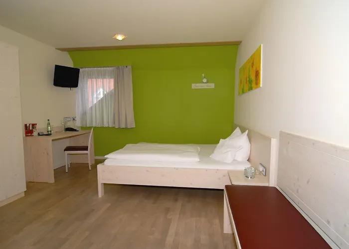 Rothweinhotel Hotel