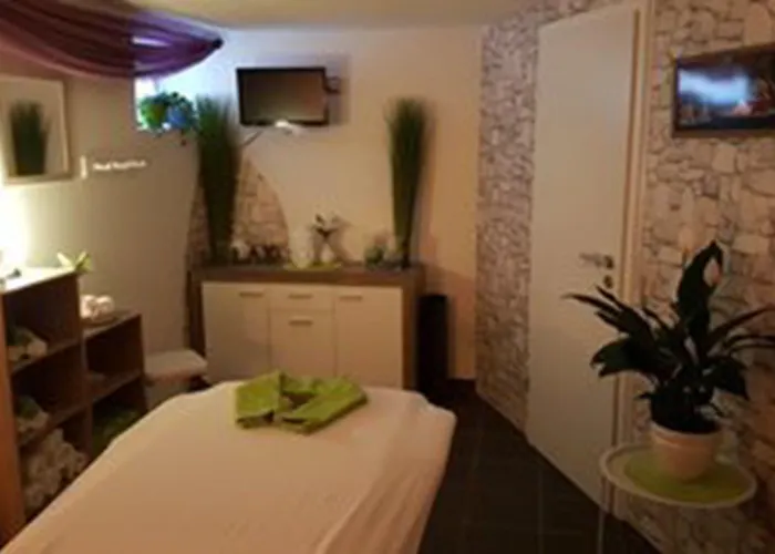 Rothweinhotel Hotel Wiesenbronn